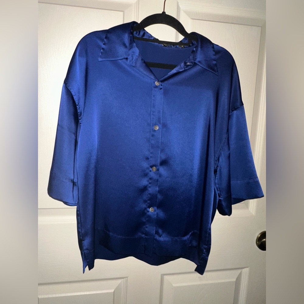 Theory Navy Blue Satin Silky Boxy Button up Blouse M office contemporary